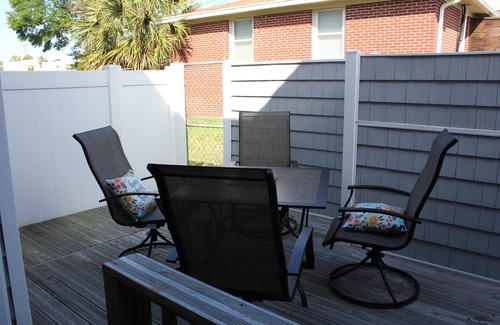 Myrtle Beach House | Family-friendly Beach Townhome just 1 block from the ocean!