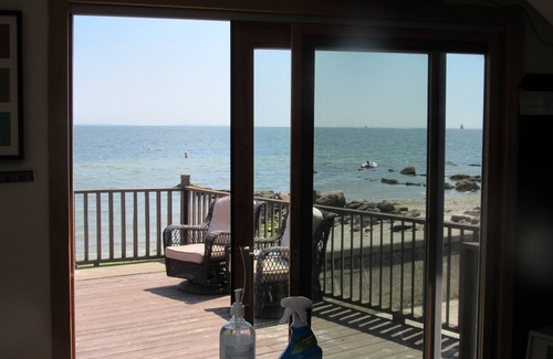 Fairhaven House | Family Friendly Beach side Fun