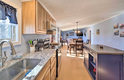 Afton House | Family-Friendly Bernice Home: 2 Mi to Lake & Park!