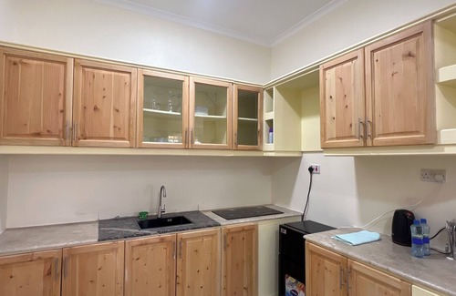 Dar es Salaam Apartment | Family friendly Charming 2-bedroom apartment with AC, WiFi in Dar es Salaam