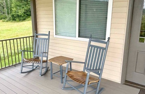 Whitney Point Cottage | Family friendly cottage, covered deck, close to lake to fish, swim, and boat