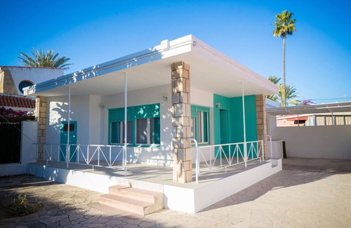 Benicarlo Ski Chalet | Family-friendly chalet located 2 minutes from the beach. (Private parking)