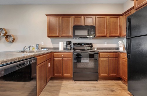 Tallahassee House | Family friendly Condo with 3 En Suite Bedrooms