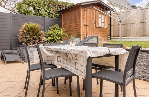 La Baule-Escoublac Cottage | Family-Friendly Cottage with Garden, Terrace & WiFi in La Baule