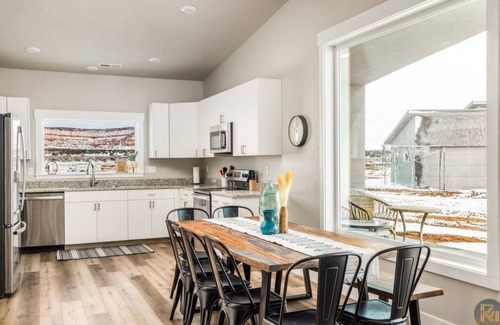 Kanab House | Family-Friendly Desert Home l Sage by Stay