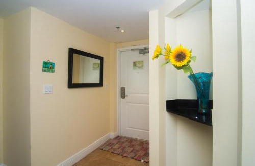 Oranjestad-West Apartment | Family-Friendly Divi Golf Resort Steps to the Beach and Pool