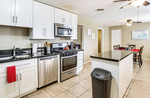Biggs Field House | Family-Friendly El Paso Home Near Parks & Malls!