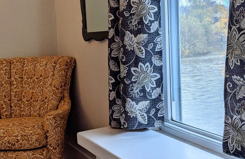 Warren House | Family Friendly FULL HOUSE