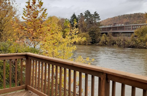 Warren House | Family Friendly FULL HOUSE