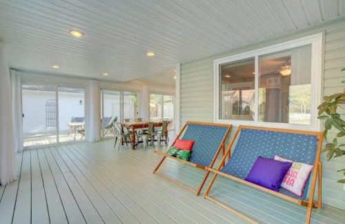 Crystal Beach House | Family friendly Getaway Steps to the beach