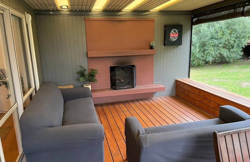 Matarangi House | Family friendly & great outdoor space. Close to beach & golf course.
