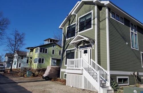 Michigan City House | Family Friendly House In Beachwalk - 10 minutes walk to the beach!
