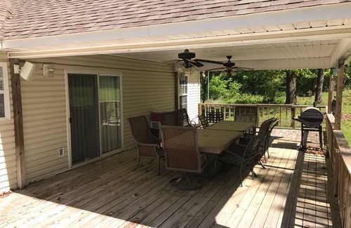 Edgemont House | Family-friendly home, One Mile to Boat Launch and Hill Creek Marina