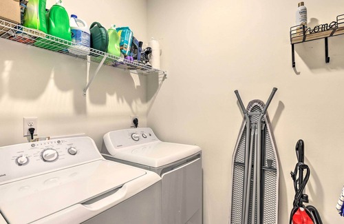 Gardendale House | Family-Friendly Home 17 Mi to Dtwn Birmingham