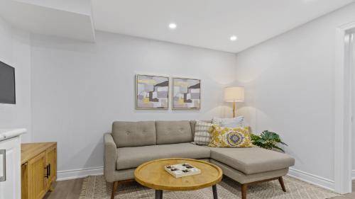 Durham Region Apartment | Family Friendly - HOT TUB - Near Toronto & UOIT