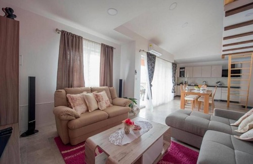 Biokovsko Selo House | Family friendly house with a swimming pool Zagvozd, Zagora (K-20945)