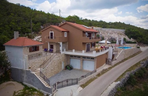Biokovsko Selo House | Family friendly house with a swimming pool Zagvozd, Zagora (K-20945)