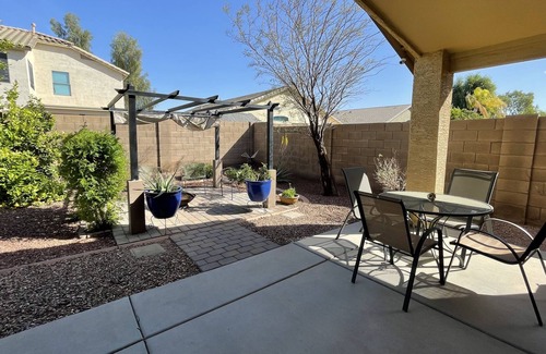 Canyon Trails House | Family friendly house in a peaceful neighborhood.