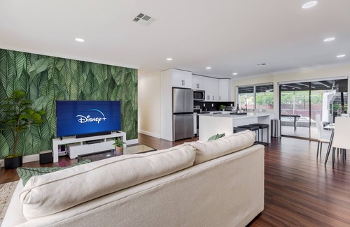 Ludlam House | Family Friendly Kendall Retreat w/Pool