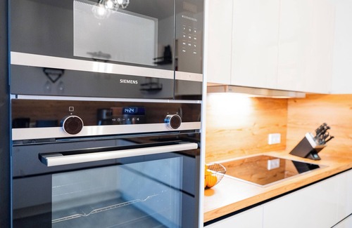 Gellinghausen House | Family-friendly luxury holiday home with spa & panoramic view