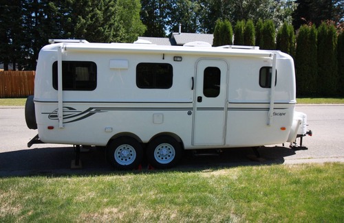 Prince George House | Family friendly quiet neighborhood. Cozy living in a fiberglass trailer.
