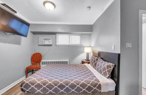 Riverview Apartment | Family-Friendly Room for 4 – High-Speed Wi-Fi