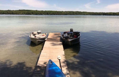 Lakehurst Cottage | Family Friendly Shallow/Clear Water Cottage on Beautiful Sandy Lake.
