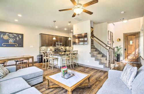 Spring House | Family-Friendly Spring Townhouse with Backyard!