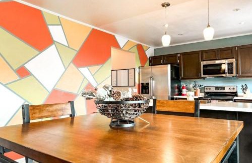 Colorado Springs House | Family Friendly 3BR 10 min from Peterson SFB