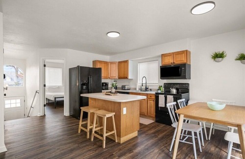 Spokane House | Family Friendly Haven I Renovated & Spacious