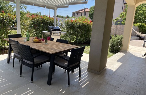 Krnica House | Family-friendly villa ELMASO*m. private heated pool, 4x air conditioning, 4xTV