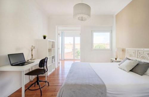 Socorro Apartment | Family-FriendS 6BR - Lisbon Stay