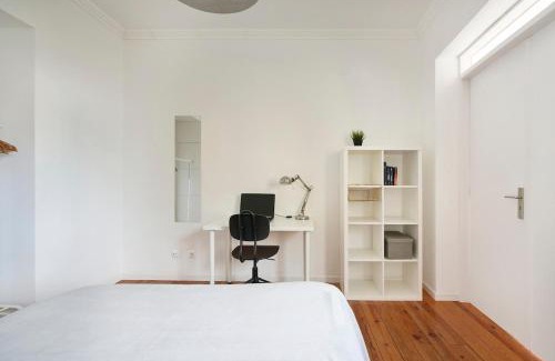 Socorro Apartment | Family-FriendS 6BR - Lisbon Stay