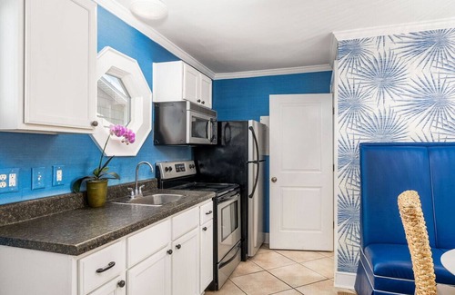 Atlantic Beach Apartment | Family Fun~2nd Row Beach House w/Ocean Views