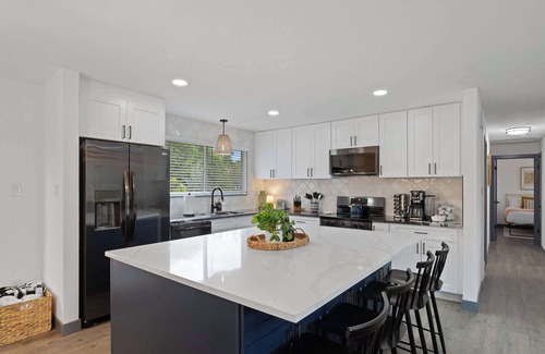 Ralston Valley House | Family Fun: Hot Tub & Game Room!
