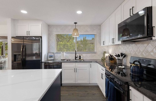 Ralston Valley House | Family Fun: Hot Tub & Game Room!