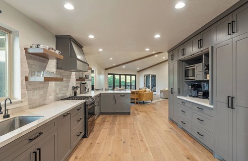 Eden House | Family Gathering Home 2 Minutes from Nordic Valley Ski Resort