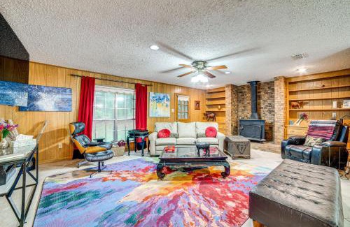 Mineola House | Family Getaway on 4 Acres in Mineola!