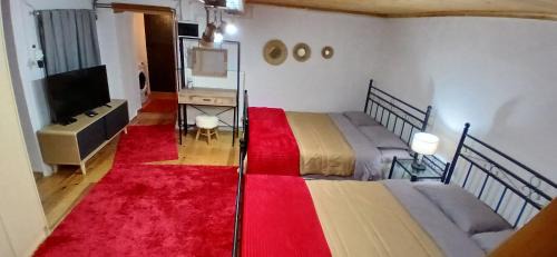 Dimitsana House | family home