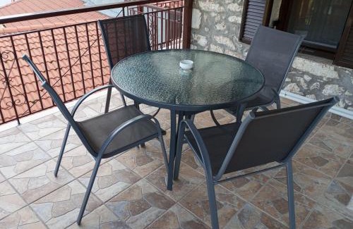 Dimitsana House | family home