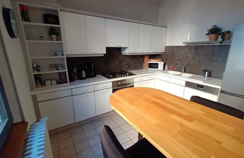 Cran-Gevrier Villa | Family home in Annecy town center