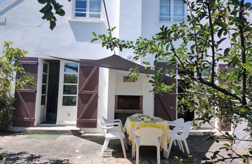 Le Croisic House | Family home near beach and port
