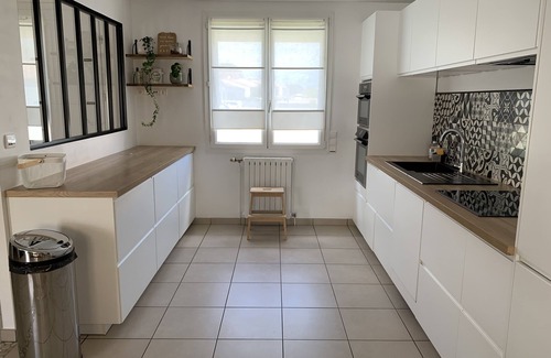 Puilboreau House | Family home with heated pool and garden