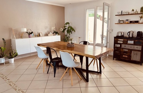 Puilboreau House | Family home with heated pool and garden