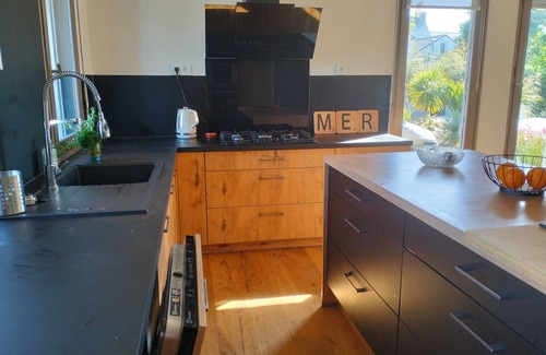 Quimiac House | Family home with pool near beaches