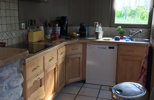 Locmaria House | Family home with wooded garden 1km from the beach sleeps 10
