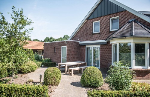 Lattrop House | Family house 't Huusken