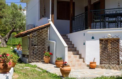 Nikita House | Family House by the Sea