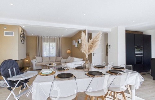 Plouguerneau Villa | Family house for 7 people 150m from the sea