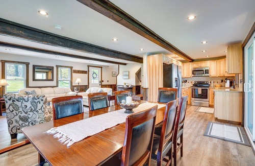 Tully Cottage | Family Lake & Ski House w/Paddleboards & Fire Pit